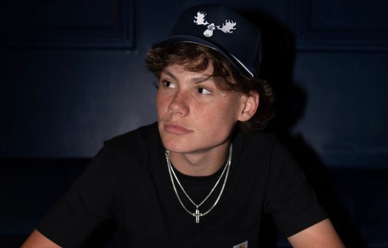 Maddox Batson Announces 46-Date Live Worldwide Tour For 2026