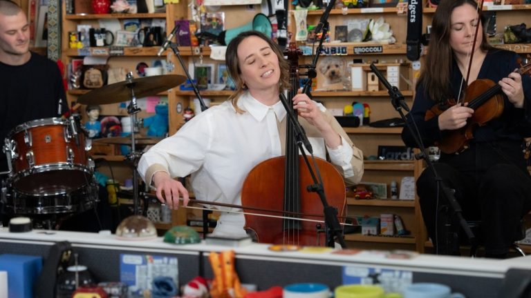 Ollella Brings Nostalgic Indie Folk To NPR’s Tiny Desk Concert Series