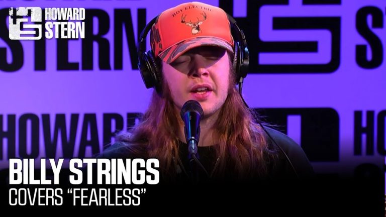 Billy Strings Covers Pink Floyd’s “Fearless” On The Howard Stern Show