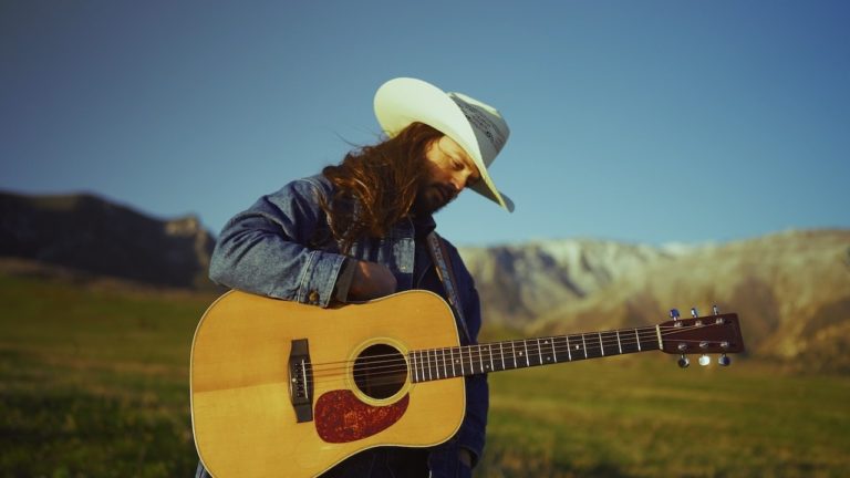 Ian Munsick Expands “Prairie Lament” Into Full-Length Wyoming Tribute