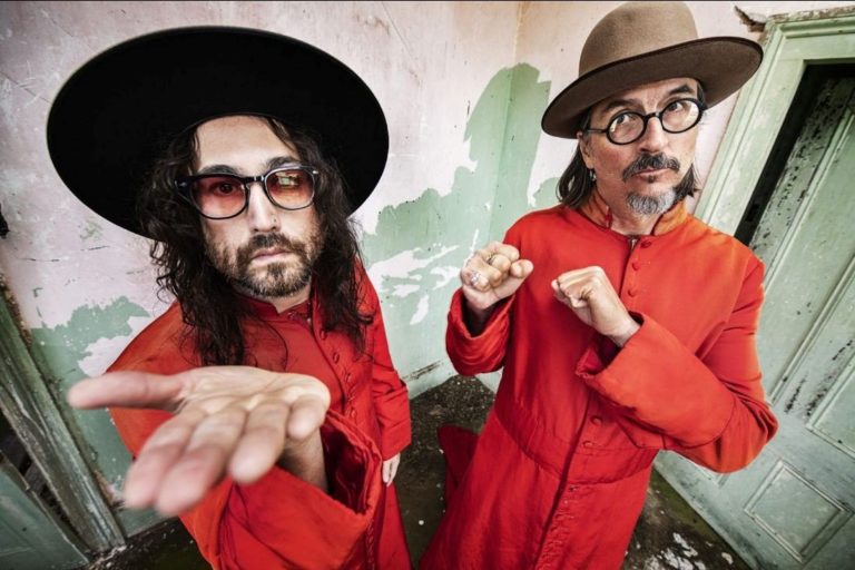 Les Claypool and Sean Lennon Release “WAP,” Announce 2026 Tour Bringing Together Primus, Claypool Lennon Delirium, and Frog Brigade