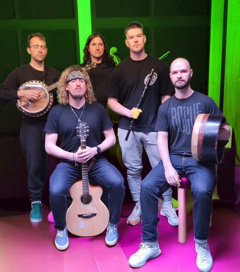 Ispíní na hÉireann Redefine Modern Trad On Their Raucous New Album ‘Poxtail Soup’