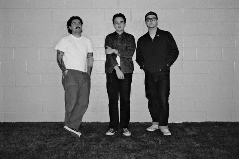 Screamo Trio Knumears Joins Run For Cover With Explosive New Single “Breaking Ground”