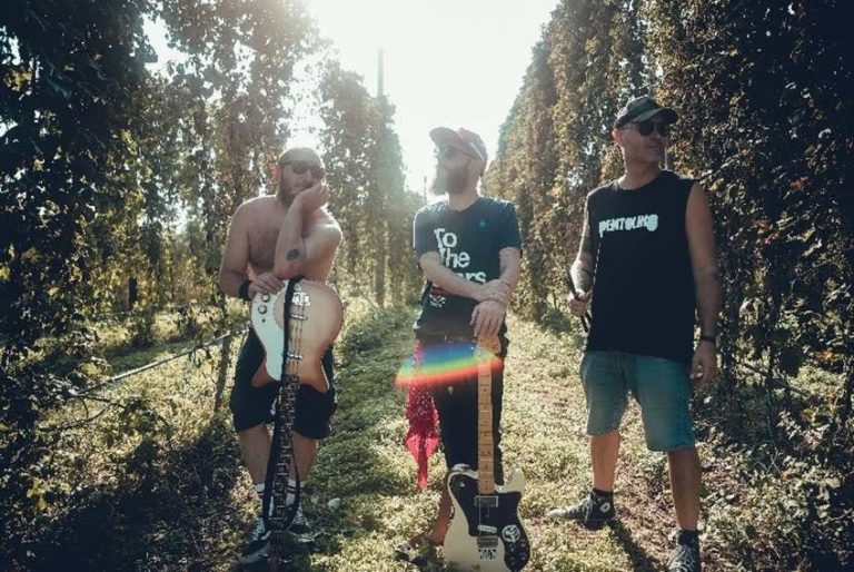 MaveriX Ride Cowpunk Fury And Defiance On New Single “I Hate You All”