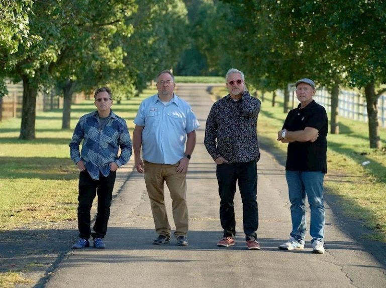 The Melancholy Kings Deliver Jangly Power-Pop Energy On The New Single “Victoria”