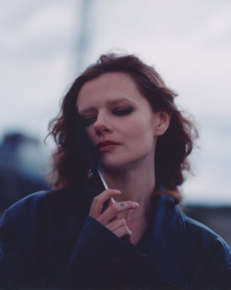 Irish Alt-Pop Visionary Rosie Carney Reflects On Youth With “Sixteen”