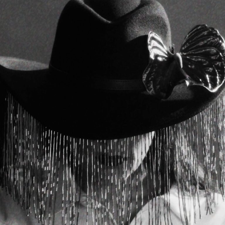 Jessie Ware Ignites The Floor With “Ride”