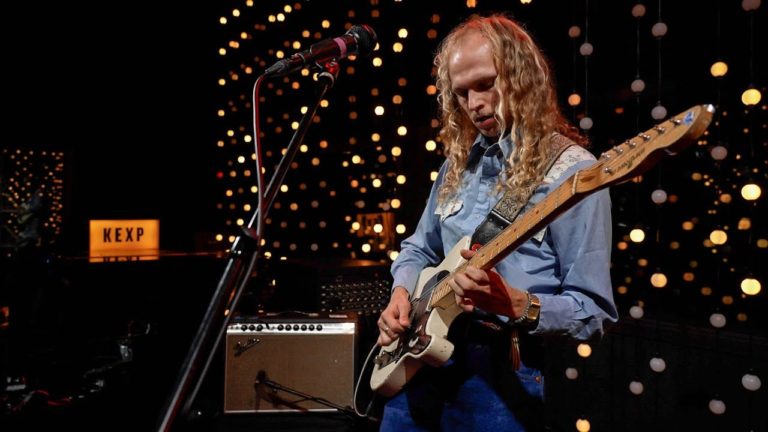 Dutch Psych Explorers Yin Yin Bring Intergalactic Grooves To Life In KEXP Session