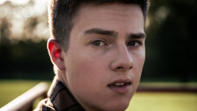 Modern-Country Storyteller Jet Jurgensmeyer Two-Steps Into Romance With “Nothing On You”