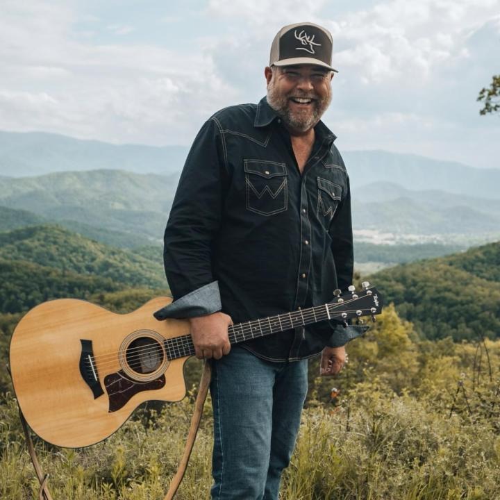 Randy Cobb Delivers Raw Honesty with New Single “Hard To Breathe” Following Chart Success