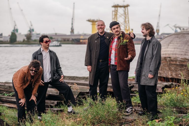 Dutch Garage Rock Band Iguana Death Cult Release “Guns Out” From Upcoming Album ‘Guns Out’