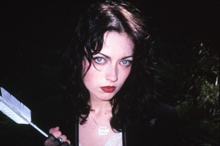 Violet Grohl Announces Debut Album ‘Be Sweet To Me’ and Drops Sly New Single “595”