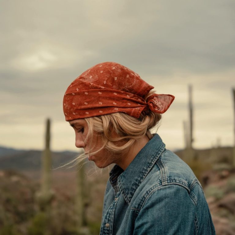 Country Breakout Avery Anna Delivers Raw Vulnerability With New EP ‘Forgive Forget’