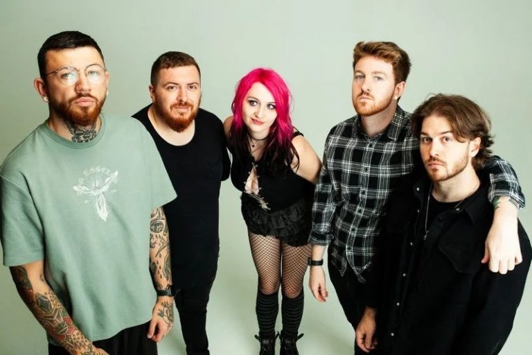 UK Pop-Punk Winners Autumn Fires Ignite With ‘BLOOM.’ EP