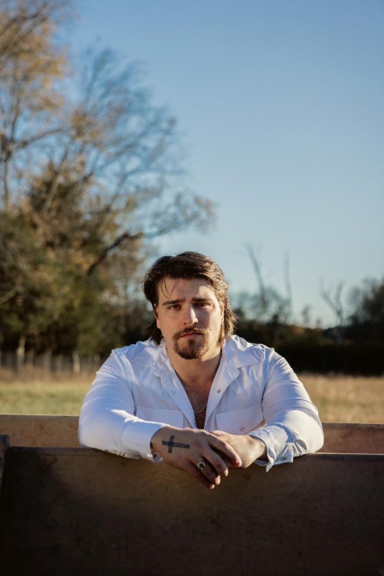 Country Maverick Gavin Adcock Celebrates The Classics On New Tribute Album ‘Country Never Dies’