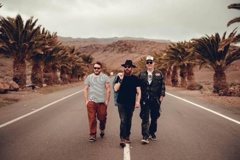 South Milan Cowpunk Trio MaveriX Rip Loud With “MaveriX Radio”