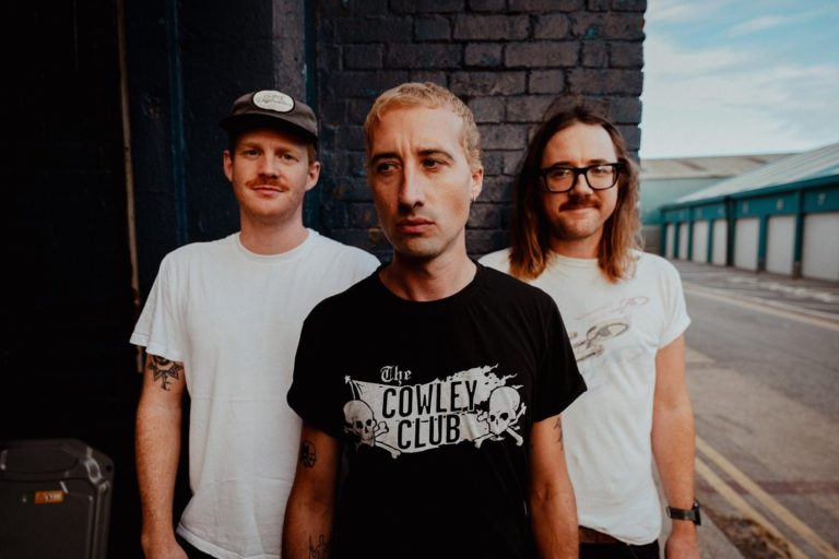 Brighton Punk Trio Self Torque Unleash Garage-Hardcore Ripper ‘High Temperature Serpent’