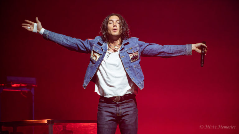 Photo Gallery: Lany, Aiden Bissett, and Riah at Toronto’s Coca-Cola Coliseum on April 15, 2026