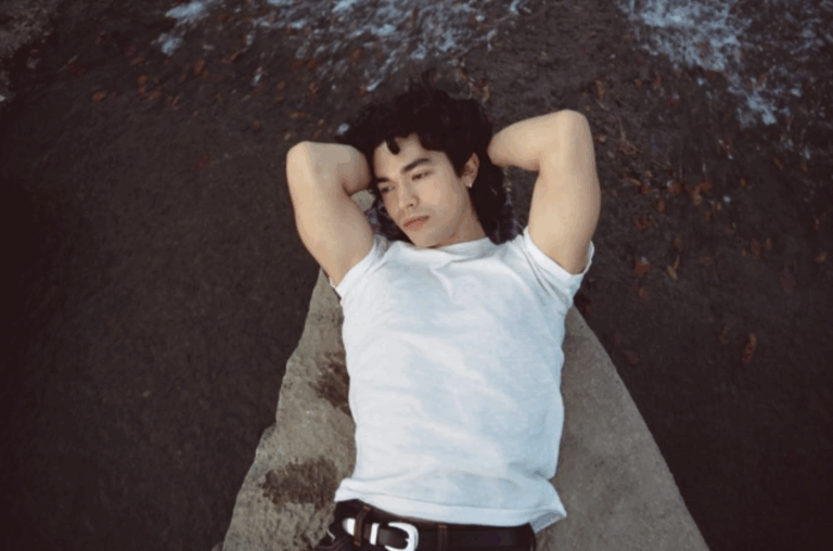 Conan Gray Expands ‘Wishbone’ With Five New Tracks and Lead Single “Door”