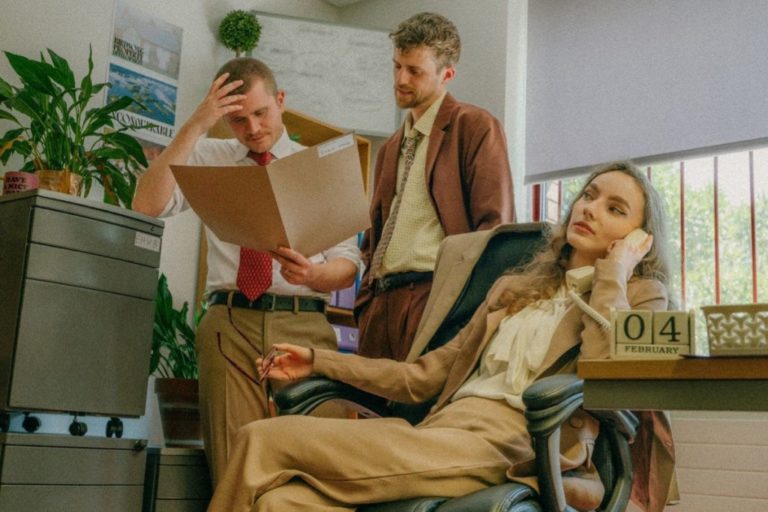 UK Alt-Pop Trio Exploring Birdsong Confront Paranoia and Conspiracy on Cinematic New Single “42”