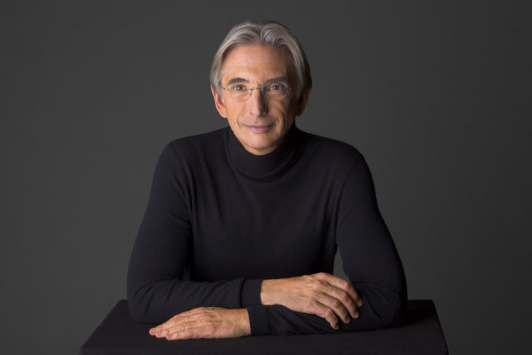 Conductor Michael Tilson Thomas, Who Led San Francisco Symphony for 25 Years, Dies at 81