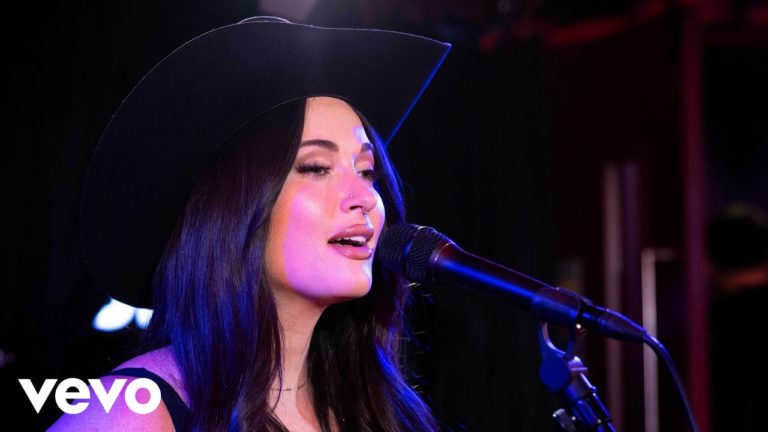 Kacey Musgraves Covers SZA’s “Kill Bill” — And It Works Perfectly