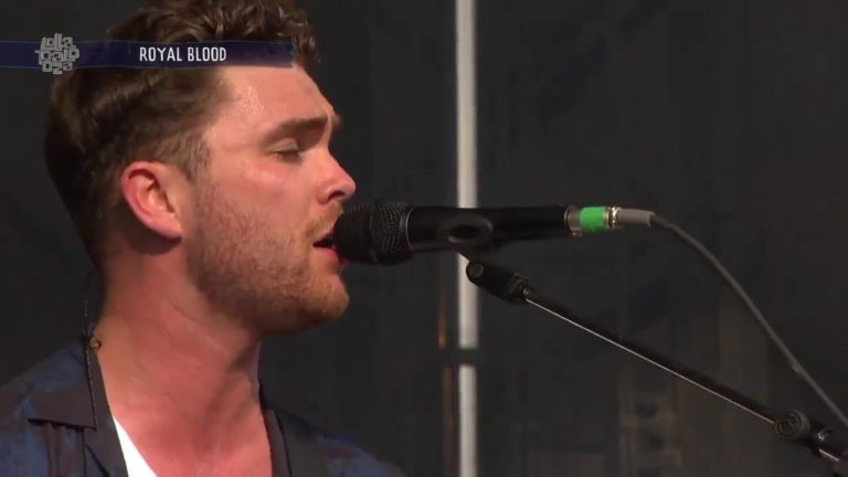 Video: Royal Blood Proved Two Members Are All You Need at Lollapalooza Chicago 2017