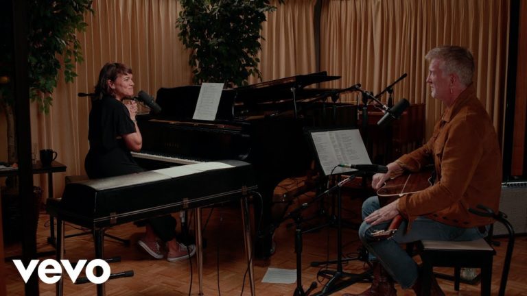 Norah Jones and Josh Homme Make “Somethin’ Stupid” Sound Like It Was Always Theirs