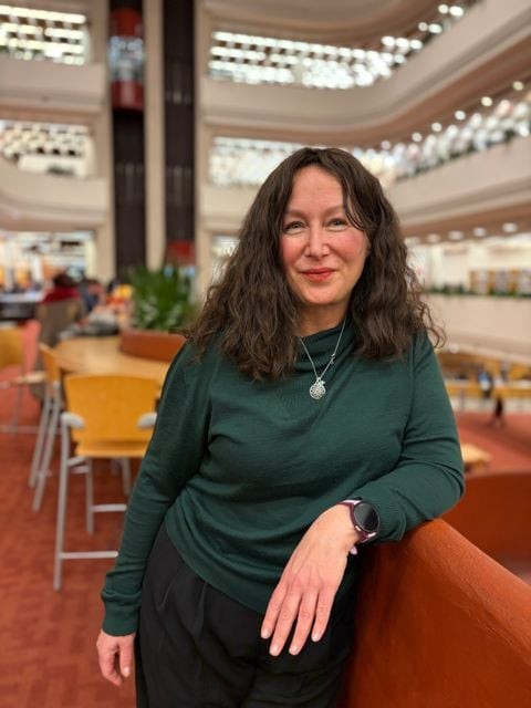 A Toronto Writer Is Walking to All 100 Toronto Public Library Branches in 10 Days to Honour Her Late Mother