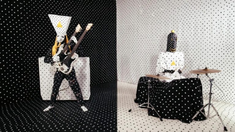 Viral Microtonal Duo Angine de Poitrine Expands a Sold-Out 2026 Tour Into Late December