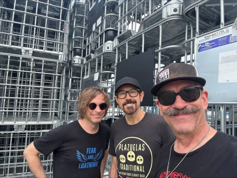 ULTRABOMB Unite Hüsker Dü, Social Distortion, and Soul Asylum Vets on New Album ‘The Bridges That We Burn’
