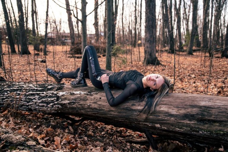 Canadian-Born Rock Powerhouse Sierra Levesque Delivers Cinematic New Single “Don’t Go”