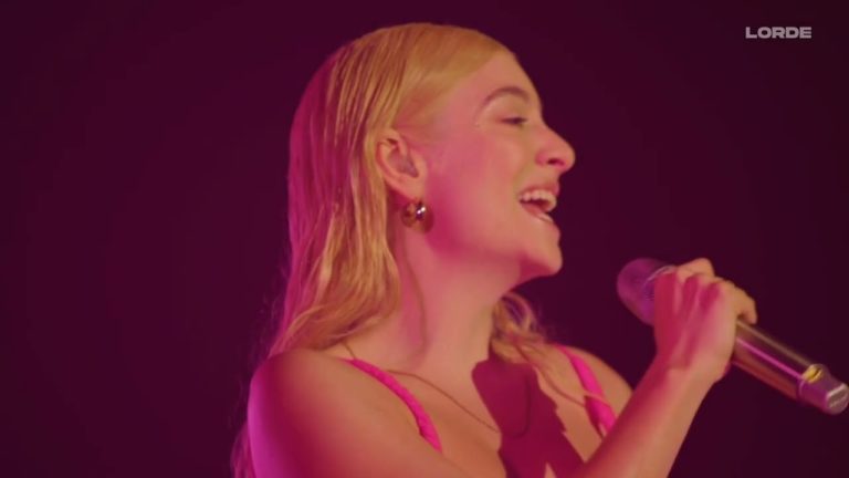 Video: Lorde Casts A Spell At Las Vegas Life Is Beautiful Festival In 2022