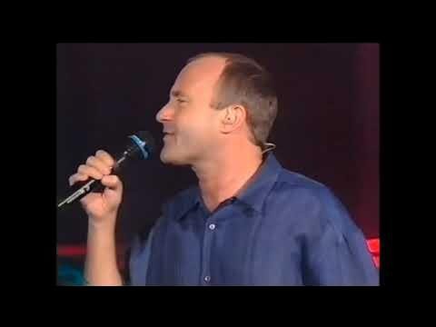 Video: Phil Collins Strips It All Down On His 1994 MTV Unplugged Set At Wembley