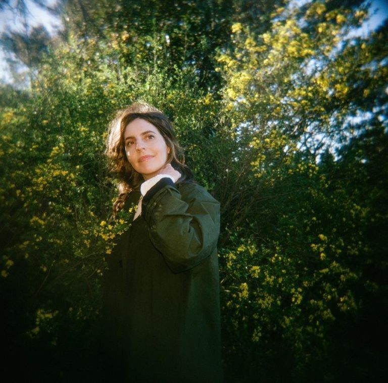 Indie Songsmith Jenny Gillespie Mason Shares Dream-Prayer Single “Touch Everyone On Earth”