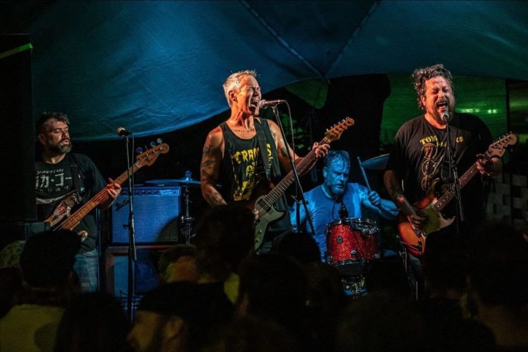 Chicago Punk Veterans The Arrivals End a 15-Year Wait With ‘Payload’