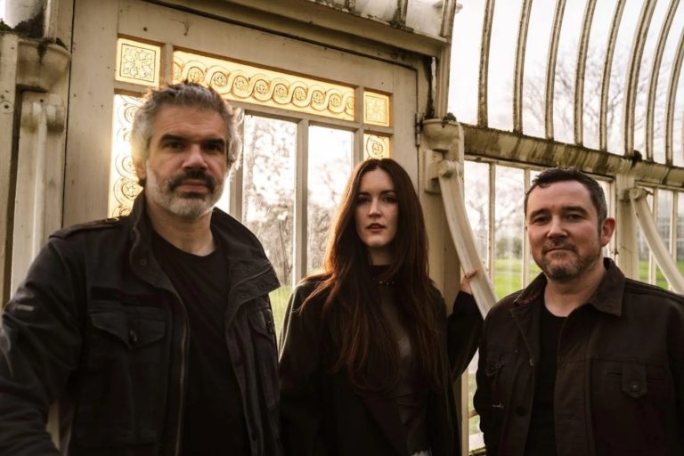 Dublin Dark-Folk Trio Saltaire Make Their Mark With Debut EP ‘Only Moonlight’