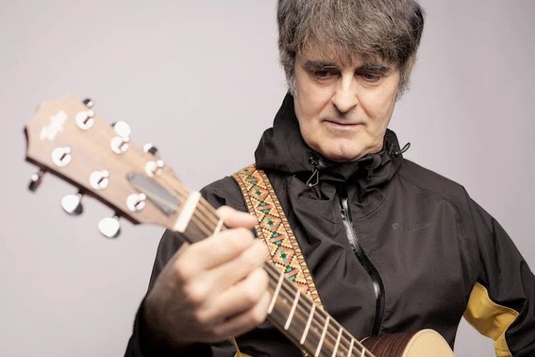 UK Indie Veteran Andrew Deevey Takes Aim at Austerity on “Money Can’t Buy Me Love”